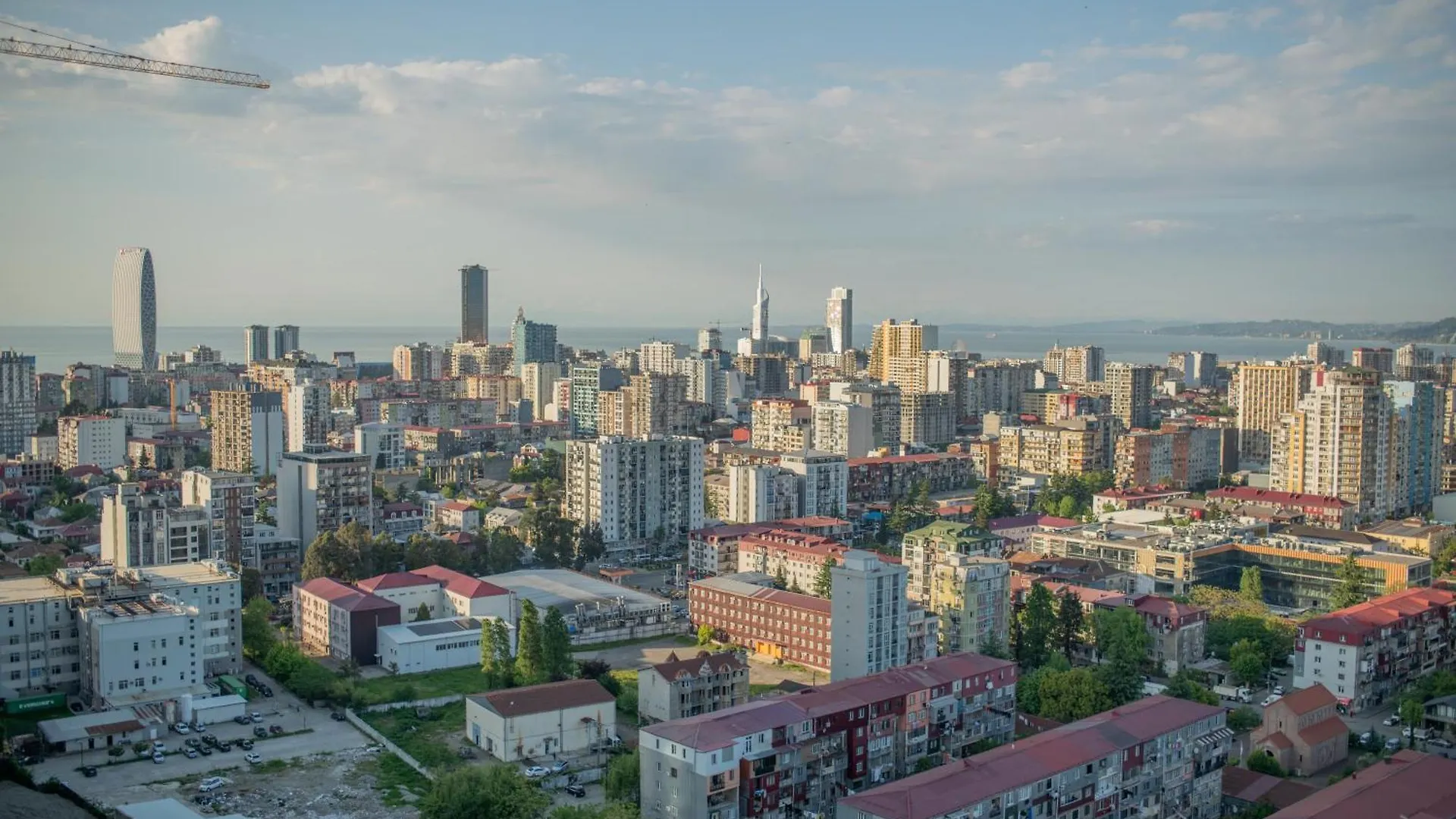 Batumi Skynest Διαμέρισμα 0*,